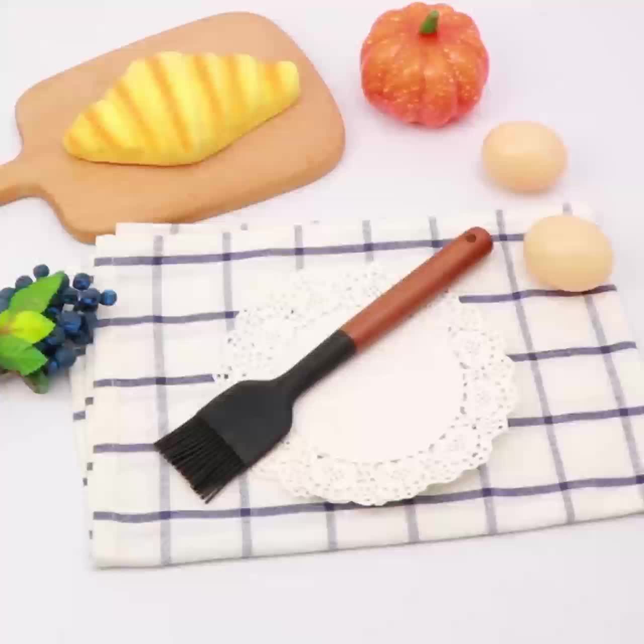 Heat-Resistant Silicone Baking & Grilling Brush with Wood Handle & Hang Hole - Non-Stick Pastry Brush Suitable for Butter, Oil, Sauces - Ideal for Pancakes, Waffles, Cakes, BBQ,, Grill - Cooking Brush (Heatproof) - Image 12