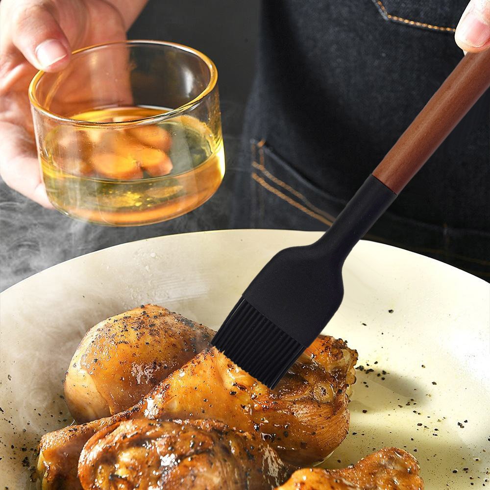 Heat-Resistant Silicone Baking & Grilling Brush with Wood Handle & Hang Hole - Non-Stick Pastry Brush Suitable for Butter, Oil, Sauces - Ideal for Pancakes, Waffles, Cakes, BBQ,, Grill - Cooking Brush (Heatproof) - Image 5