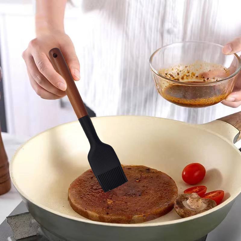 Heat-Resistant Silicone Baking & Grilling Brush with Wood Handle & Hang Hole - Non-Stick Pastry Brush Suitable for Butter, Oil, Sauces - Ideal for Pancakes, Waffles, Cakes, BBQ,, Grill - Cooking Brush (Heatproof) - Image 3