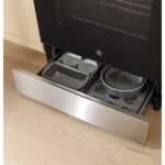 GE 30" Free-Standing Electric Convection Range GRF600AVBB - Image 10